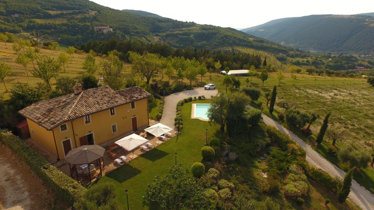 Al Castello Villa San Severino Marche Eksteriør billede